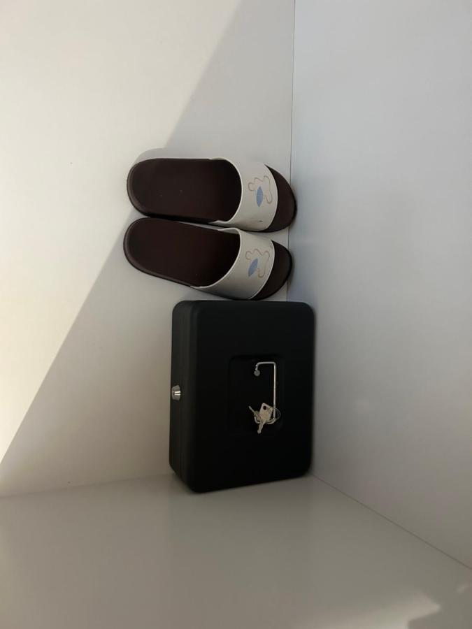 Beautiful Double Room In A Central Location Next To Various Tube Stations With Breakfast And Yoga Options Available On Site London Exterior photo