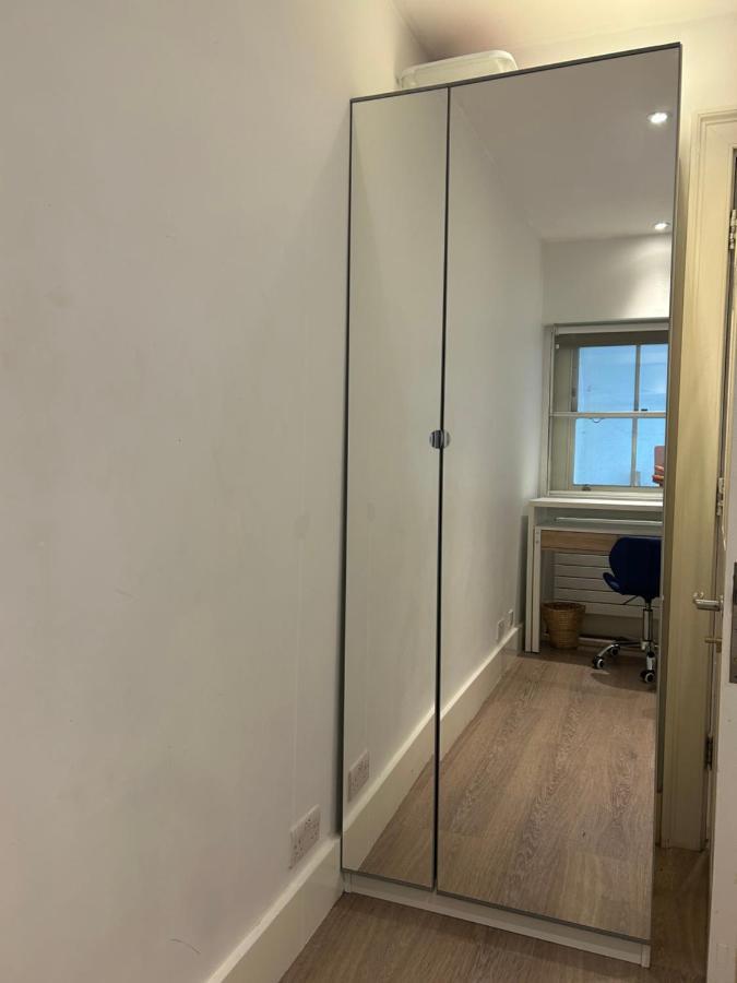 Beautiful Double Room In A Central Location Next To Various Tube Stations With Breakfast And Yoga Options Available On Site London Exterior photo